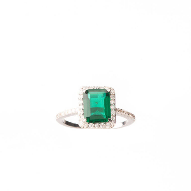Anello solitario pietra centrale verde smeraldo 5