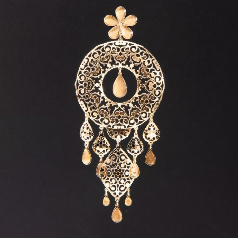 Orecchini perno pendenti arabesco chandelier oro 1