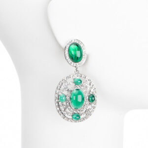 Orecchini pendenti clip ovali zirconi cabochon verde smeraldo